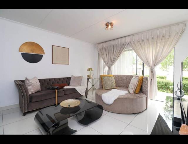 2 BEDROOM APARTMENT FOR SALE IN BEVERLEY